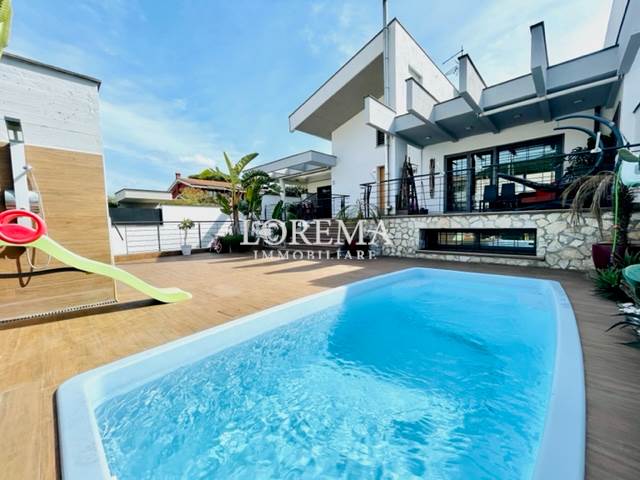 Villa for sale in Roma