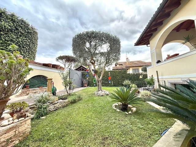 Villa for sale in Roma