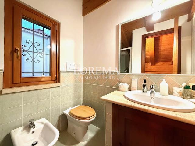 bagno con doccia mansarda