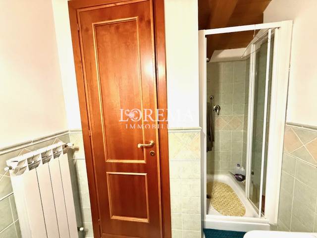 bagno con doccia mansarda