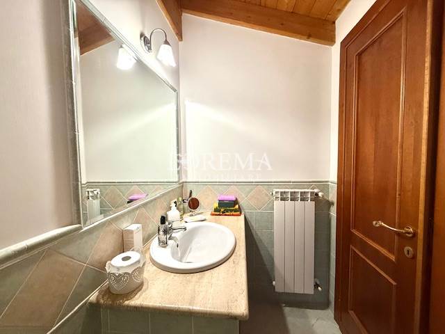 bagno con doccia mansarda