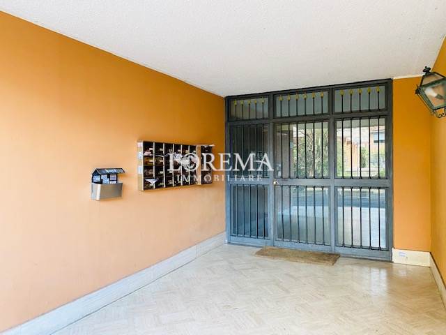 portone condominiale