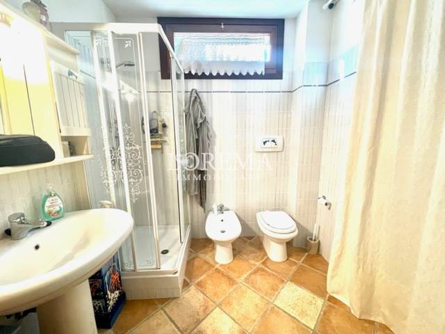bagno con doccia